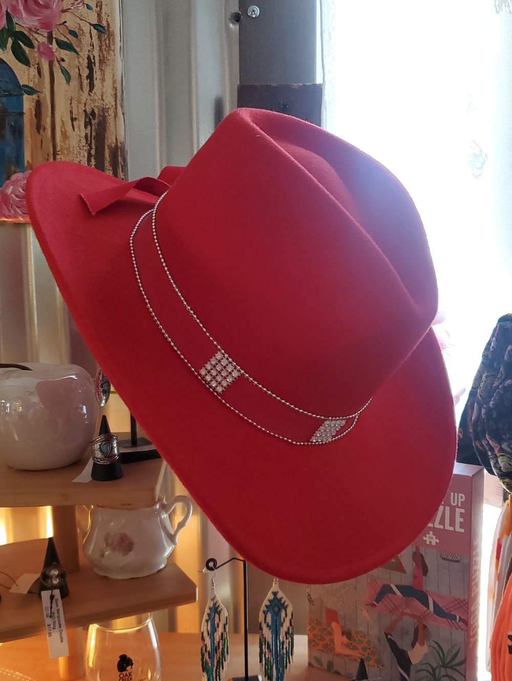 SONNI from San Francisco Red Felt Wide-Brim Hat with Decorative Chain